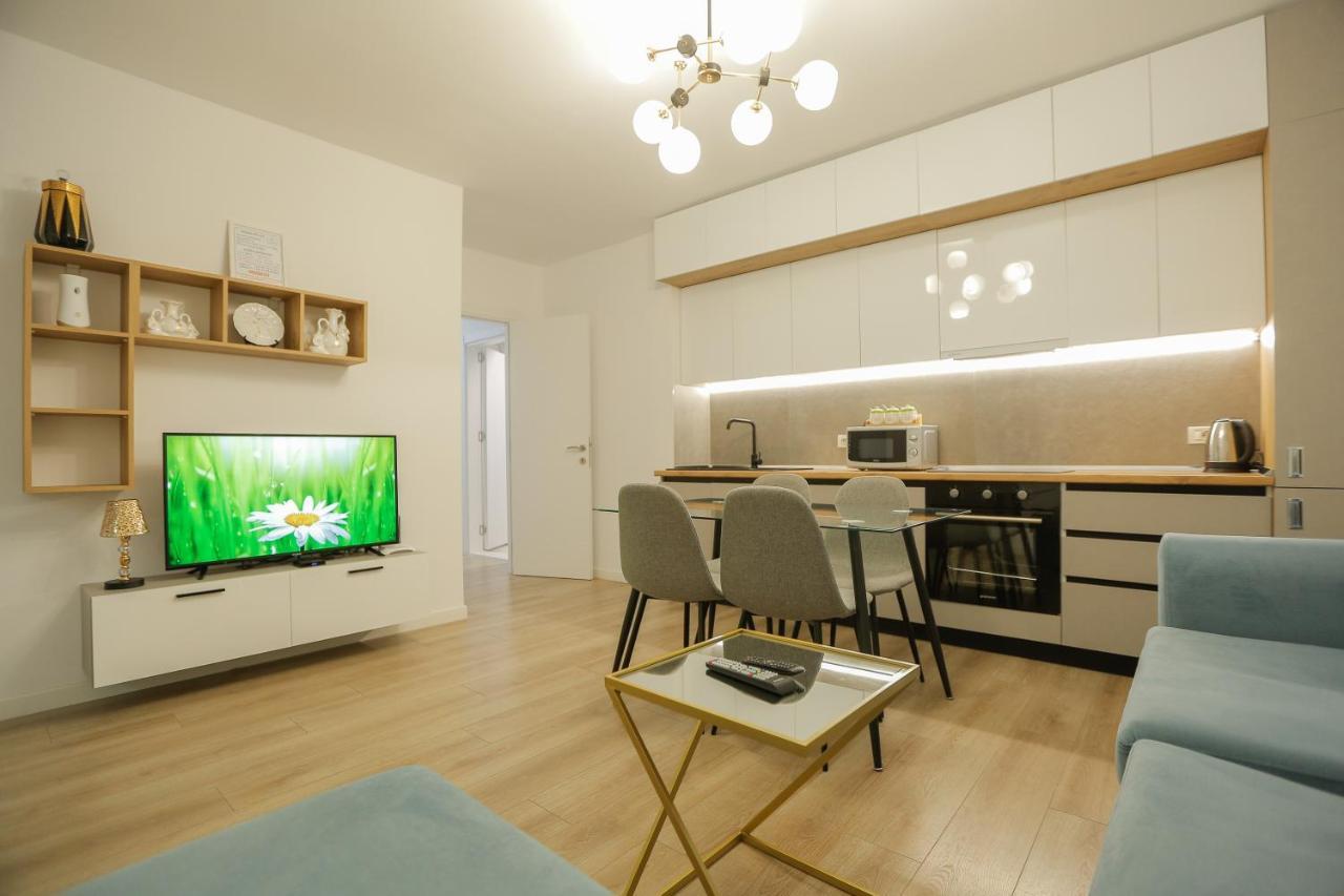 Miku Apartment-premium 2bd At Wilson Square Apartment